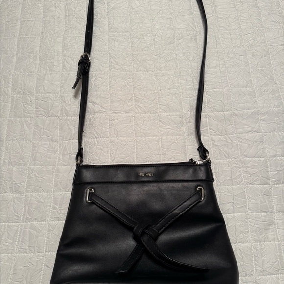 Nine West Handbags - Nine West Elegant Black Crossbody Bag